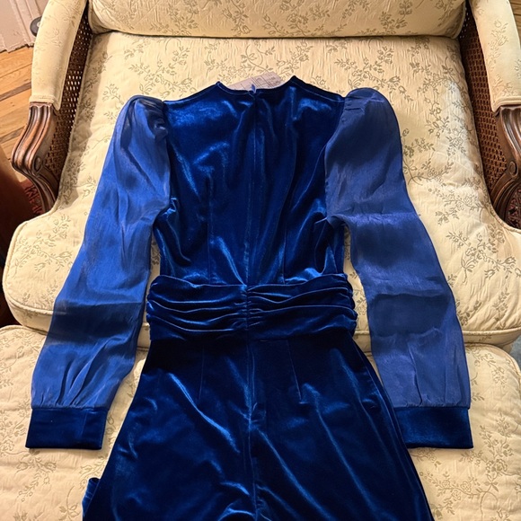 Oyrosy NWT Elegant Blue Velvet Jumpsuit SZ XS - Picture 8 of 15